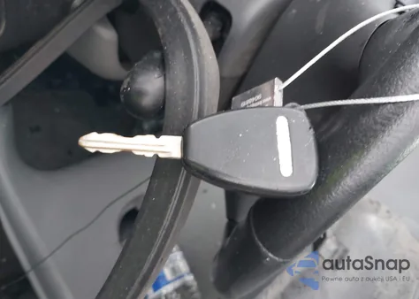 2004 Chrysler Town & Country Touring z USA, uszkodzony, nr VIN 2C4GP54L04R534395